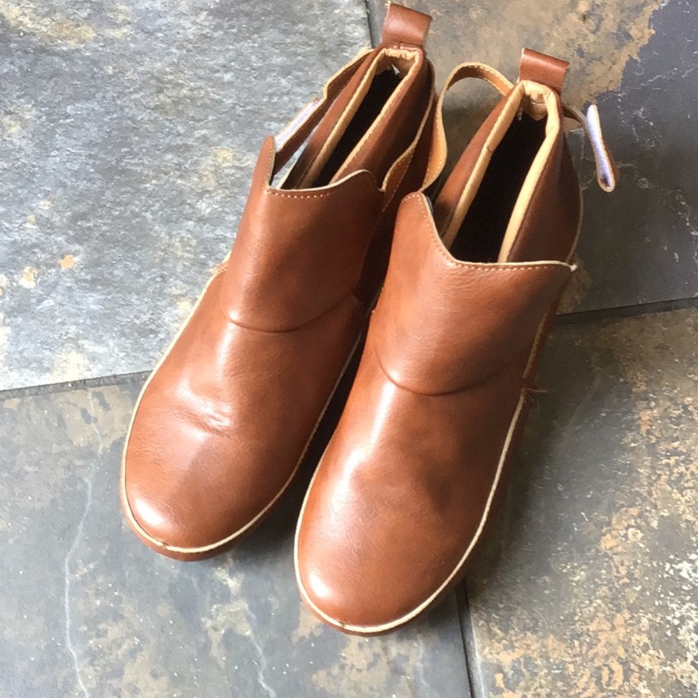 Ankle boots, brown leather, size 10, but runs small.  Never worn.